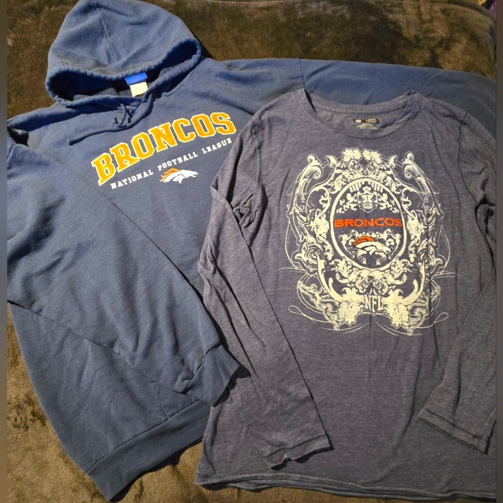 Lot/Bundle of 2 Womens NFL Denver Bronco Tops/Hoodie (XL)